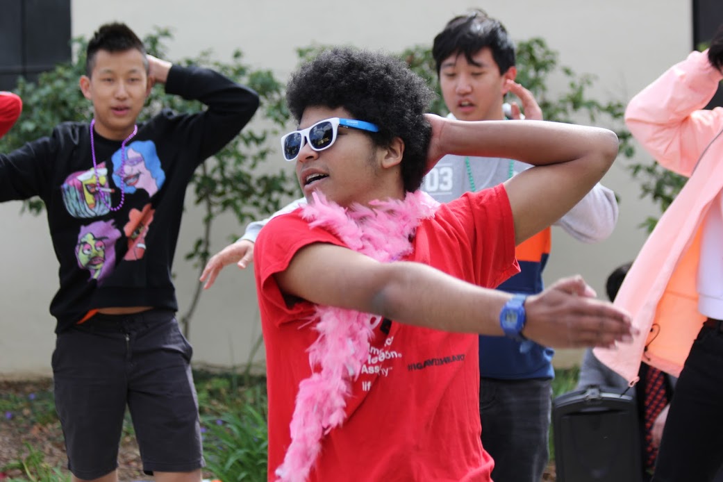 The WSC boarding students danced their hearts out and worked together on the Quad in hopes of being the annual Webb Idol winner.
Graphics courtesy of Elena Monroe (‘18).
