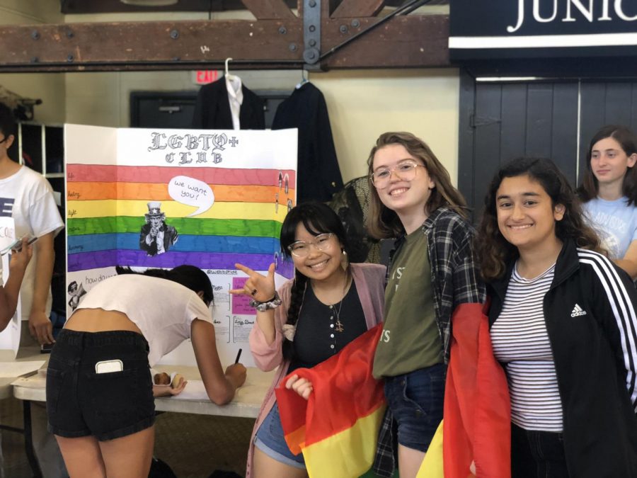 Rachel+Kho+%28%2719%29%2C+Keigan+McCullagh+%28%2721%29%2C+and+Tina+Kabbouche+%28%2720%29+proudly+display+their+LGBTQ%2B+Club.