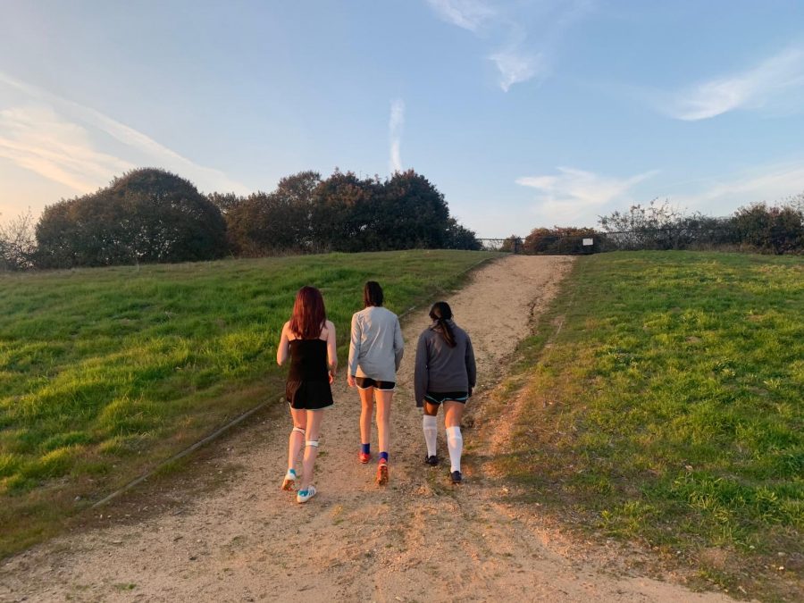 Kaele Cassel (‘21), Leslie Morales (‘22), and Sofia Centeno (‘22) explore the nature up at the track.