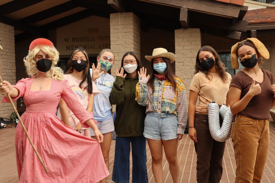 Arielle Brosh, humanities department faculty, Sharon Xu (‘22), Nichola Monroe (‘22), Angela An (‘22), Cathy Wang (‘22), Isabella Llorens (‘22), and Madeline Lilley (‘22) pose as the cast of Toy Story in front of Fawcett Library.  
