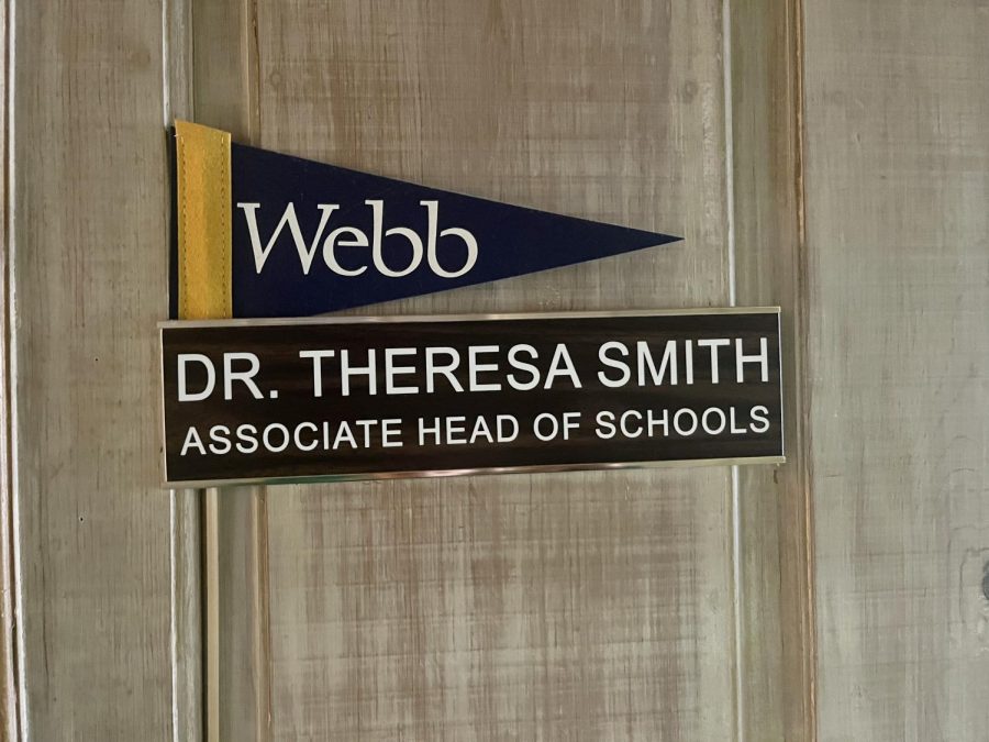 Dr. Theresa Smith’s office in the Admin Office building. Many administrators’ offices are located here. The building is easily accessible to the students; displaying transparency within the administration-student relationship. Students are always welcome to go into the building for a variety of reasons. The plaque currently reads “Associate Head of Schools” as Dr. Smith is in the process of transitioning into the role of Head of Schools.  