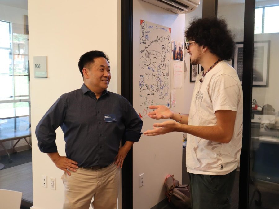 Hunter Lange (‘22) talks in the Hooper Community Center with John Choi, Director of Equity, during Alumni Weekend 2022. Hunter was one of many graduates of Webb returning to catch up with their former teachers. Though alumni saw familiar faces amongst the faculty, there were many new faces and some old ones missing from campus. “A lot of them [teachers] were a huge part of my Webb experience, and I think that they were incredible teachers, so I’m really missing their presence on campus,” said Nick Lee (‘22), another alum who reconnected with Mr. Choi.
Credit: Noe Chock (23)