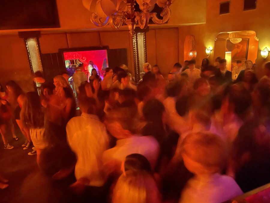 As “Rich Flex” by Drake and 21 Savage plays, people rush from the couches and resting spaces to the mosh pit. Students jump up and down as the dance floor becomes livelier. With the majority of students in the mosh pit, students dance the night away. 