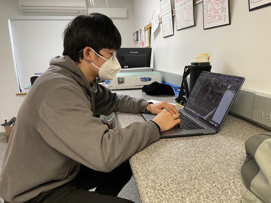 Jordon Sun (‘23) begins his sketches for a new project on his laptop. Digital art has impacted Jordon since his childhood, and he continues to create art while in high school.  