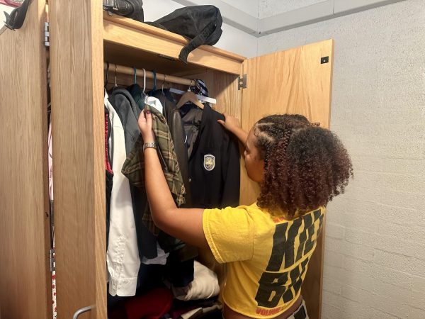 Getting ready for community dinner has become a game of mix and match for Jarra Jallow (‘25). Missing pieces of her uniform due to the abrupt notice, Jarra looks for a replacement for her uniform skirt. “Like many of my senior friends, I didn’t expect to need my uniform this year.” said Jarra. In past years, Webb seniors were allowed to wear formal wear instead.  